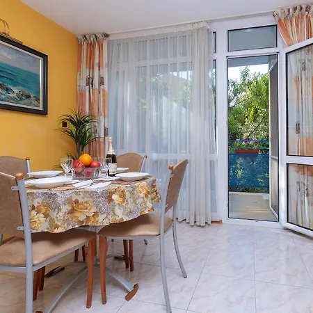 Apartment Sea Shell 2 *